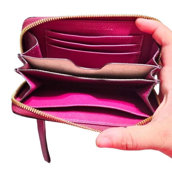 Michael Kors Leather Pink Zip-around Wristlet Wallet - Picture 4 of 16